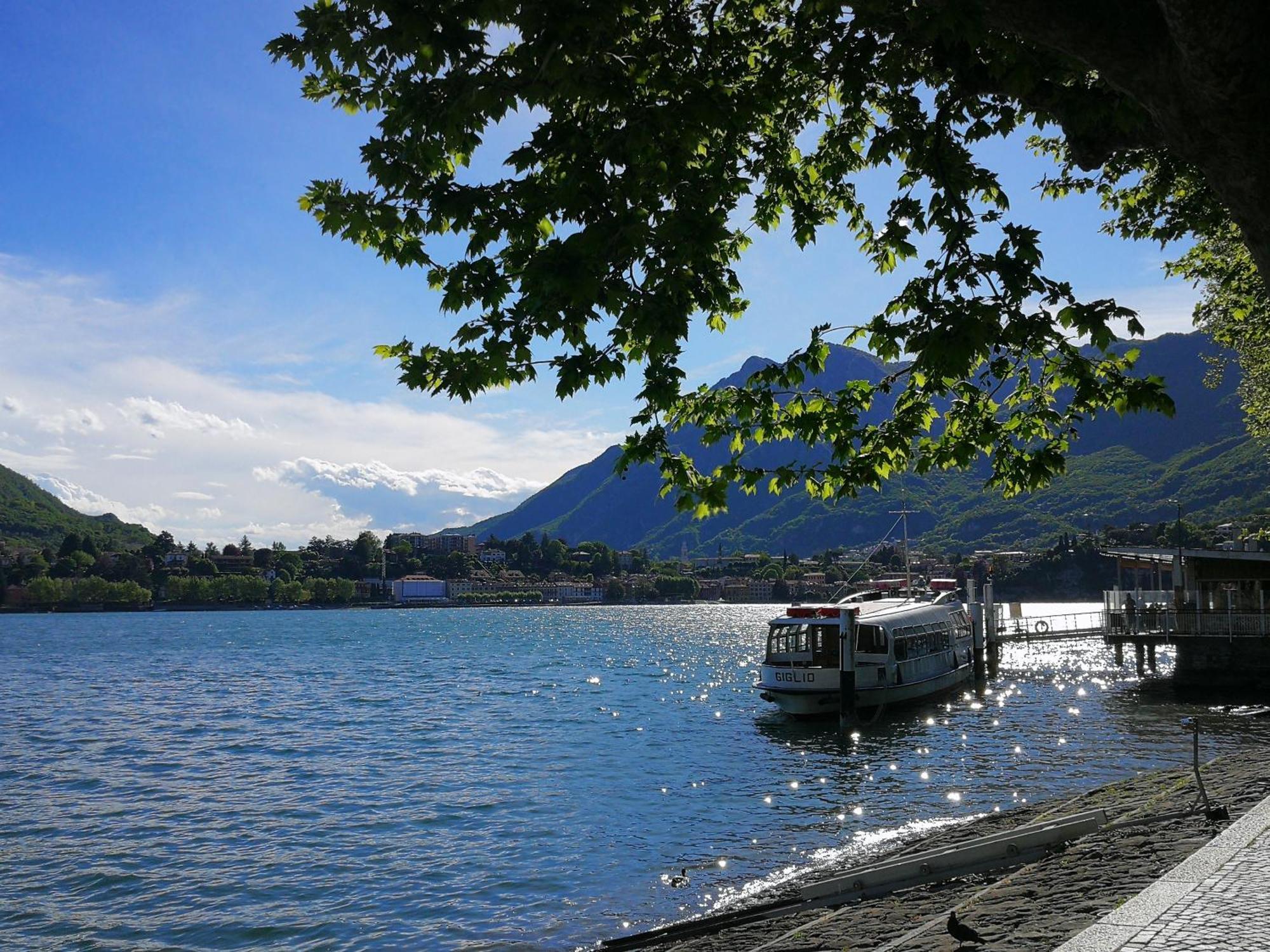 Big Romantic Lake View & Terrace Appartement Lecco Buitenkant foto