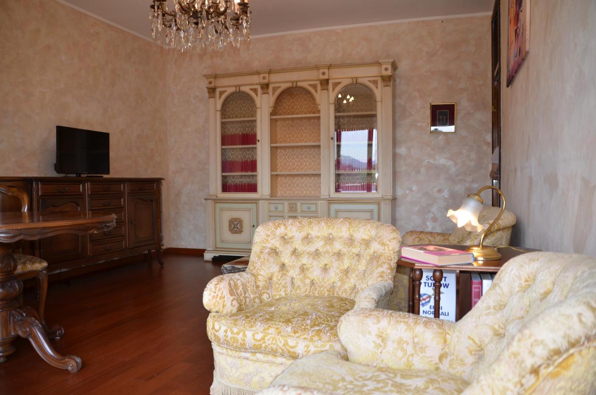Big Romantic Lake View & Terrace Appartement Lecco Buitenkant foto