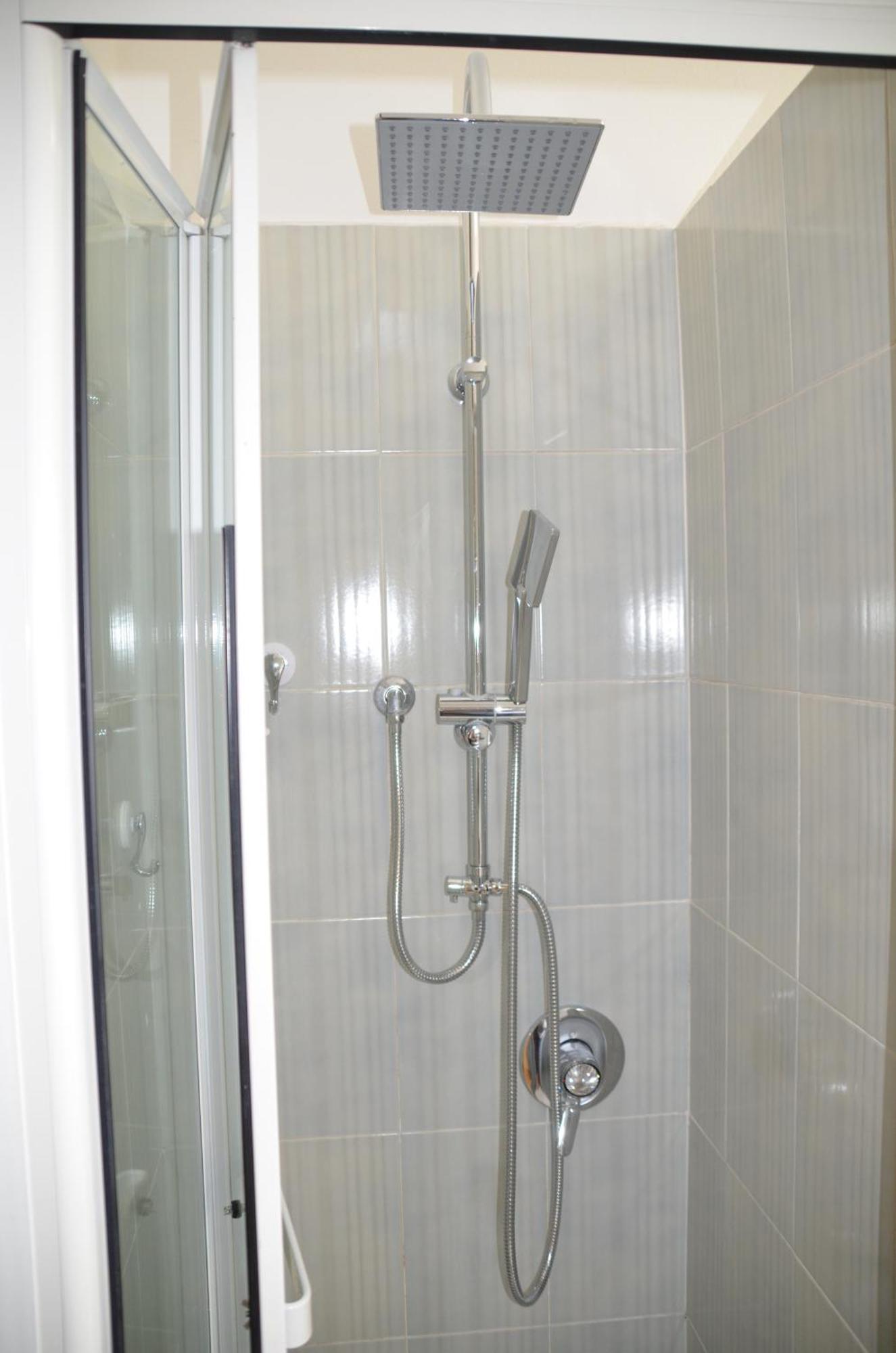 Big Romantic Lake View & Terrace Appartement Lecco Buitenkant foto