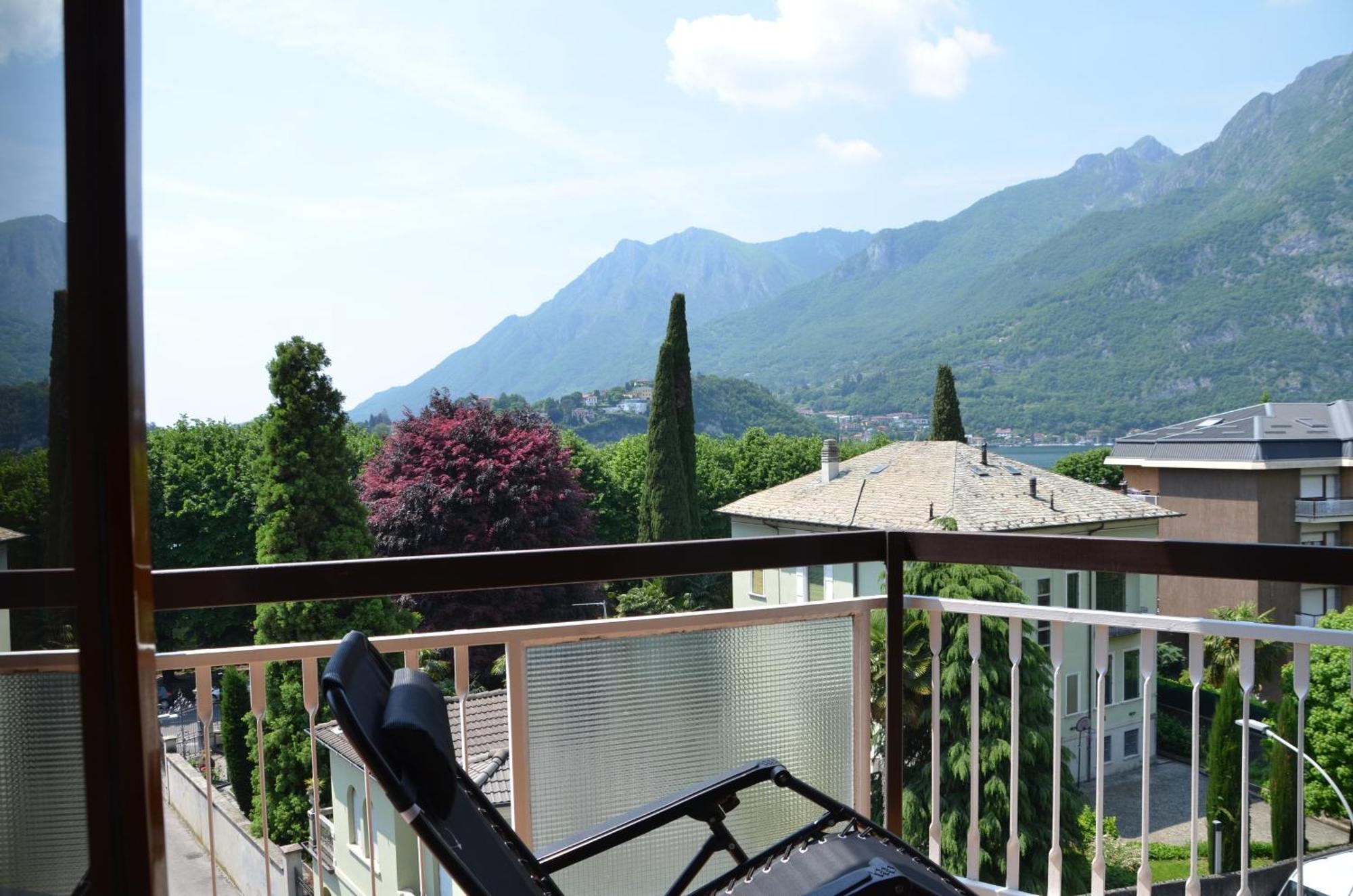Big Romantic Lake View & Terrace Appartement Lecco Buitenkant foto