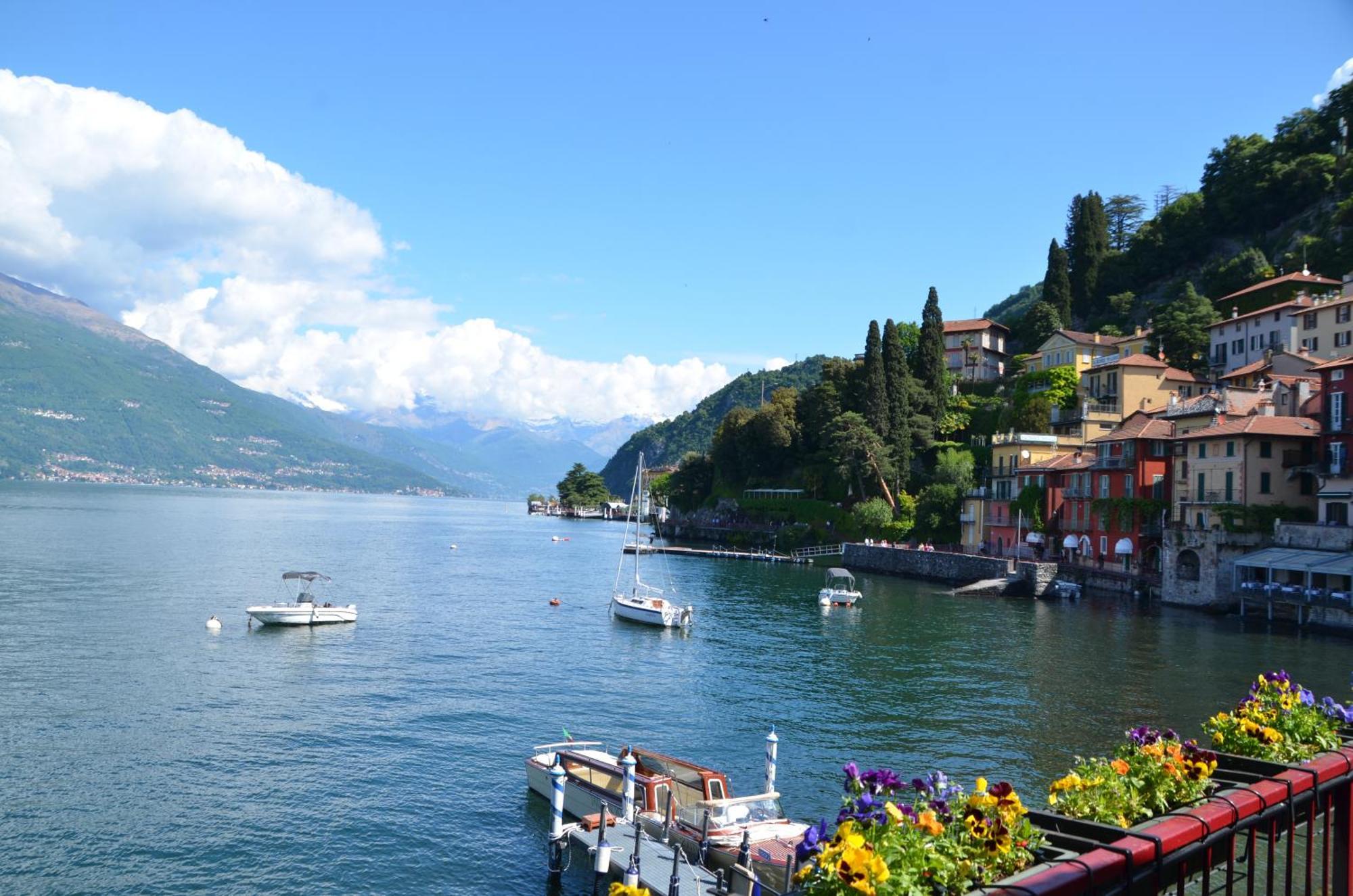 Big Romantic Lake View & Terrace Appartement Lecco Buitenkant foto